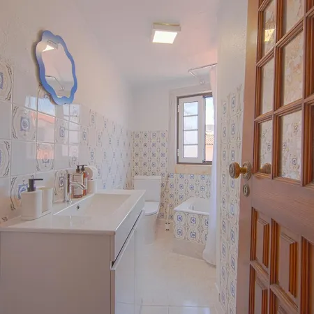 Alfama Historial I River View By Homing