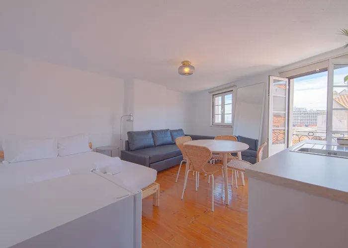 Alfama Historial I River View By Homing Апартаменти *